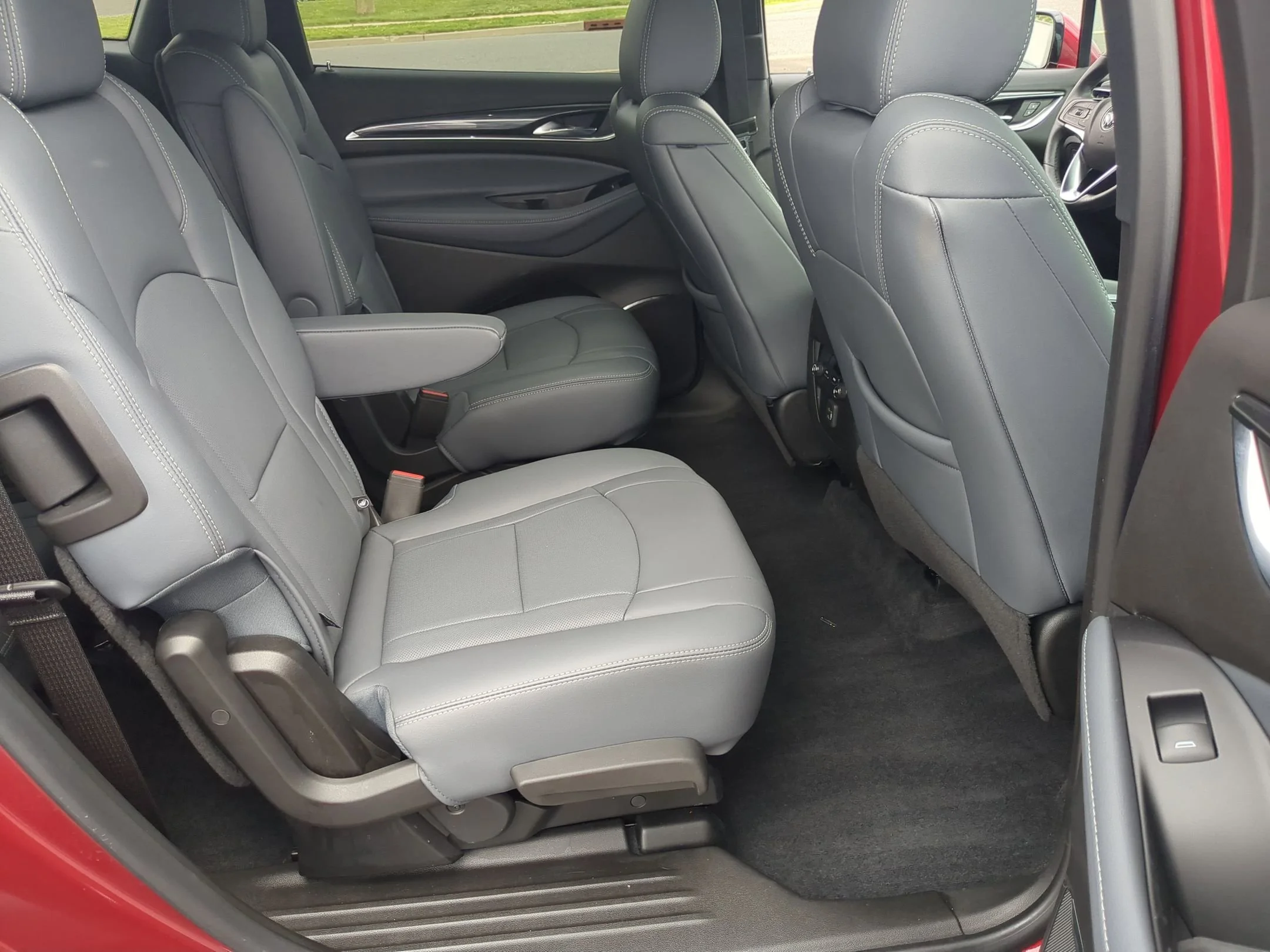 Used 2023 Cherry Red Tintcoat Buick Essence image 25