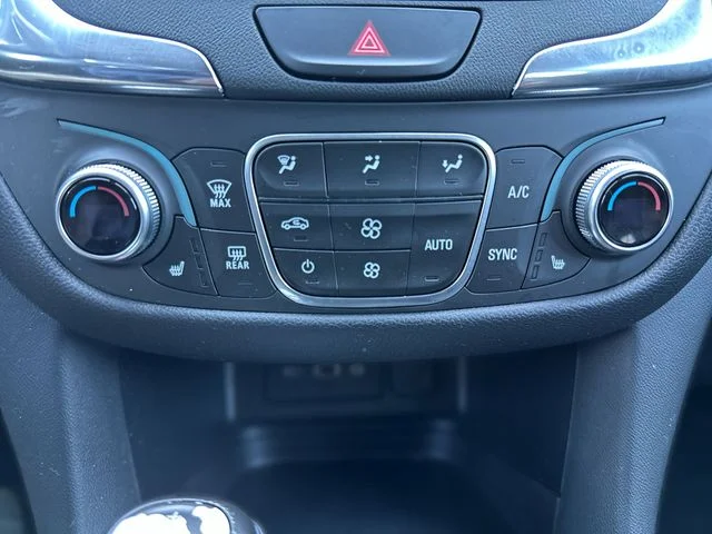 Used 2019 Silver Chevrolet LT image 19