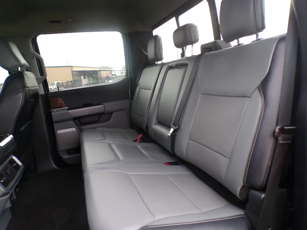 Used 2021 Space White Metallic Ford LARIAT image 12