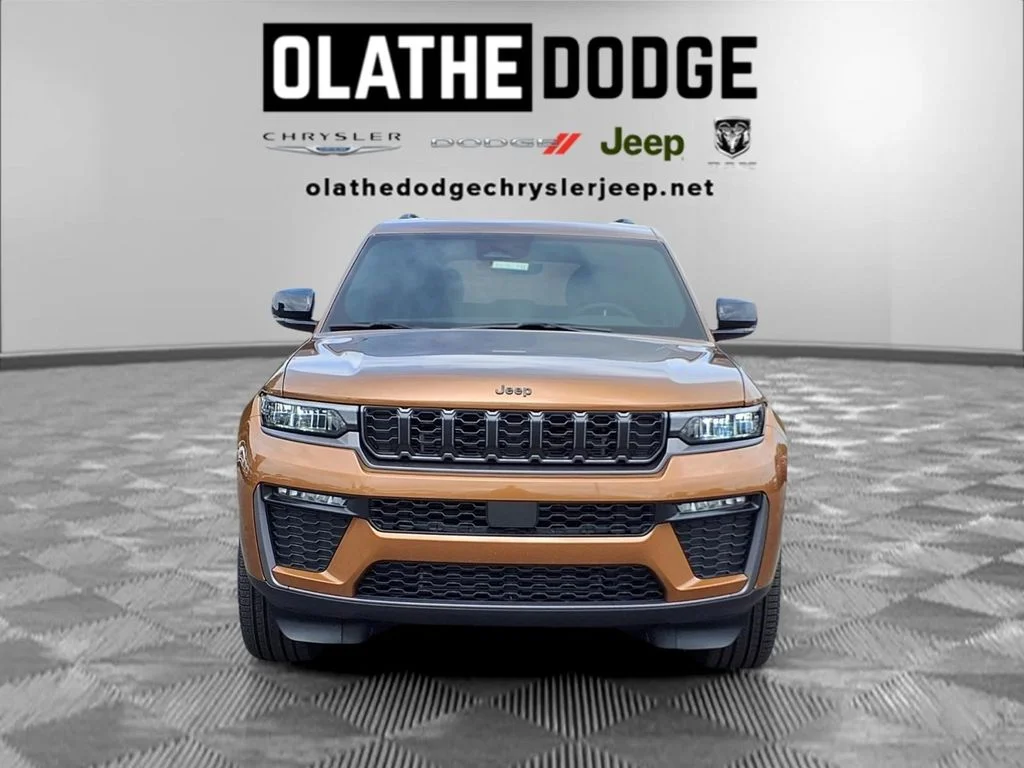 New 2026 Copper Shino Metallic Clear-Coat Exterior Paint Jeep Limited image 27