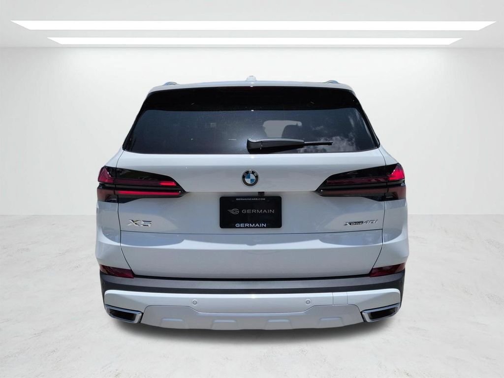 New 2026 Alpine White BMW xDrive40i image 5
