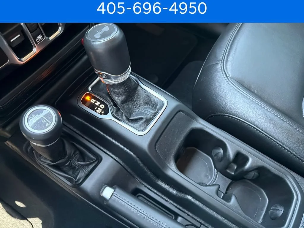 Pre-Owned 2022 Jeep Wrangler Unlimited Sahara Altitude
