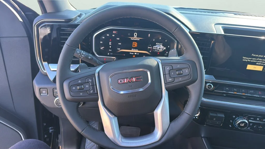 2026 GMC Sierra 1500 SLT - Photo 10