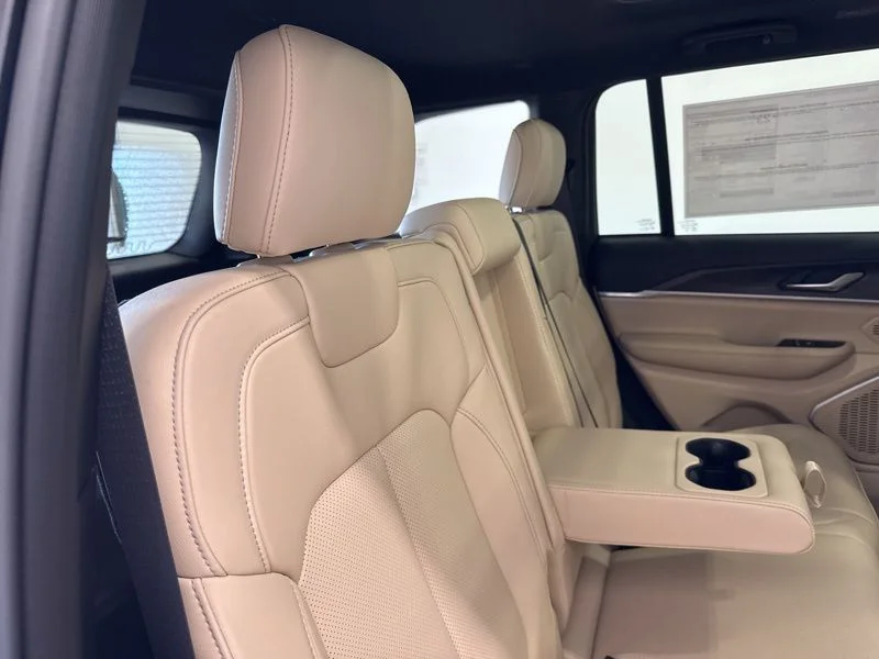 Used 2026 Black Jeep Limited image 12