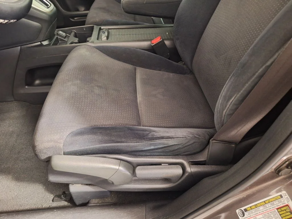 Used 2012  Honda EX image 30
