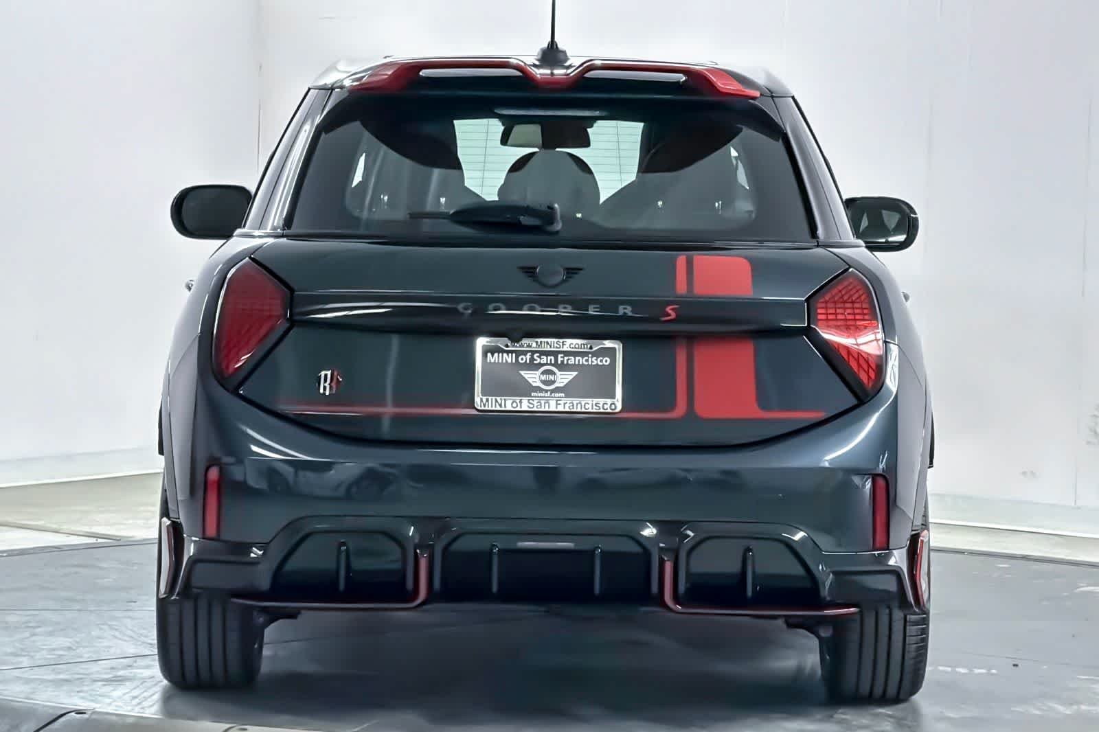 New 2026 Legend Gray Metallic MINI Iconic image 7