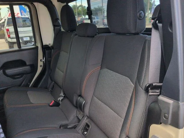 Certified Used 2022 Limited Edition Gobi Clearcoat Jeep Mojave image 14