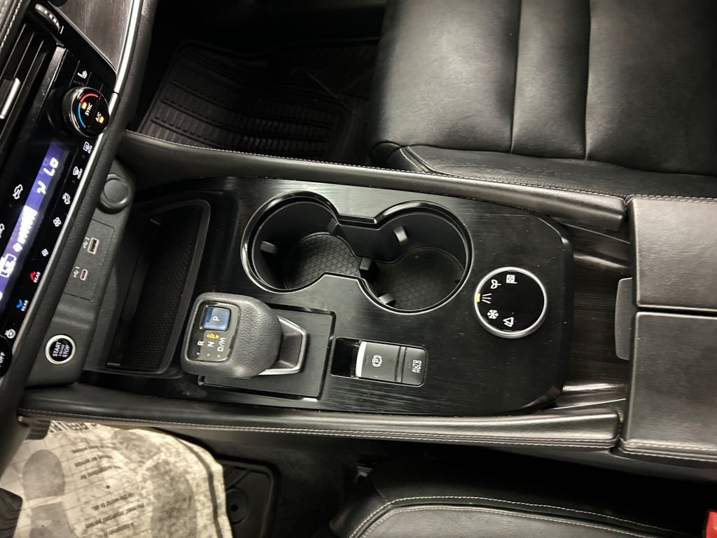Used 2021 Gray Nissan SL image 23