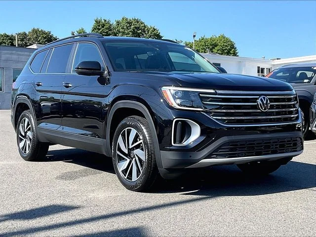 2026 Volkswagen Atlas SE w/Technology