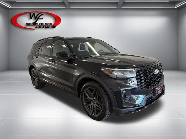New 2027 Agate Black Metallic Ford ST-Line image 21