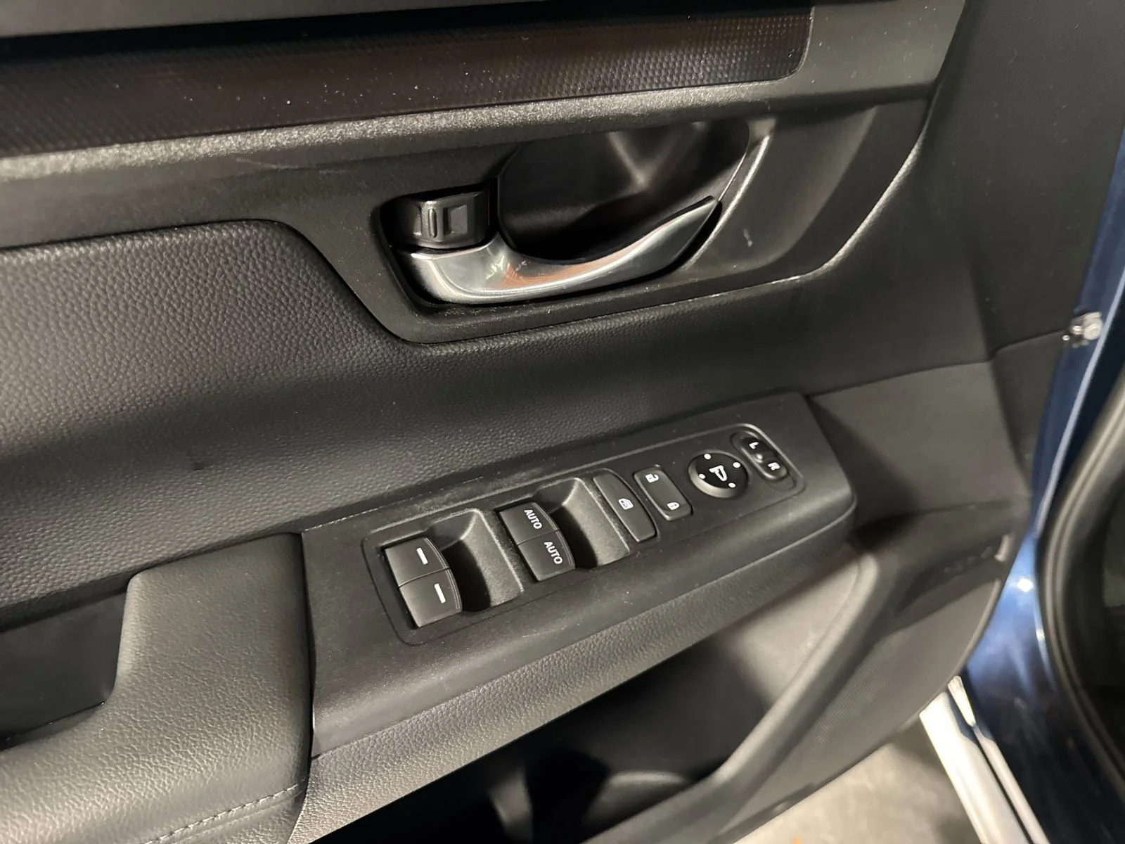 2024 Honda CR-V EX - Photo 16