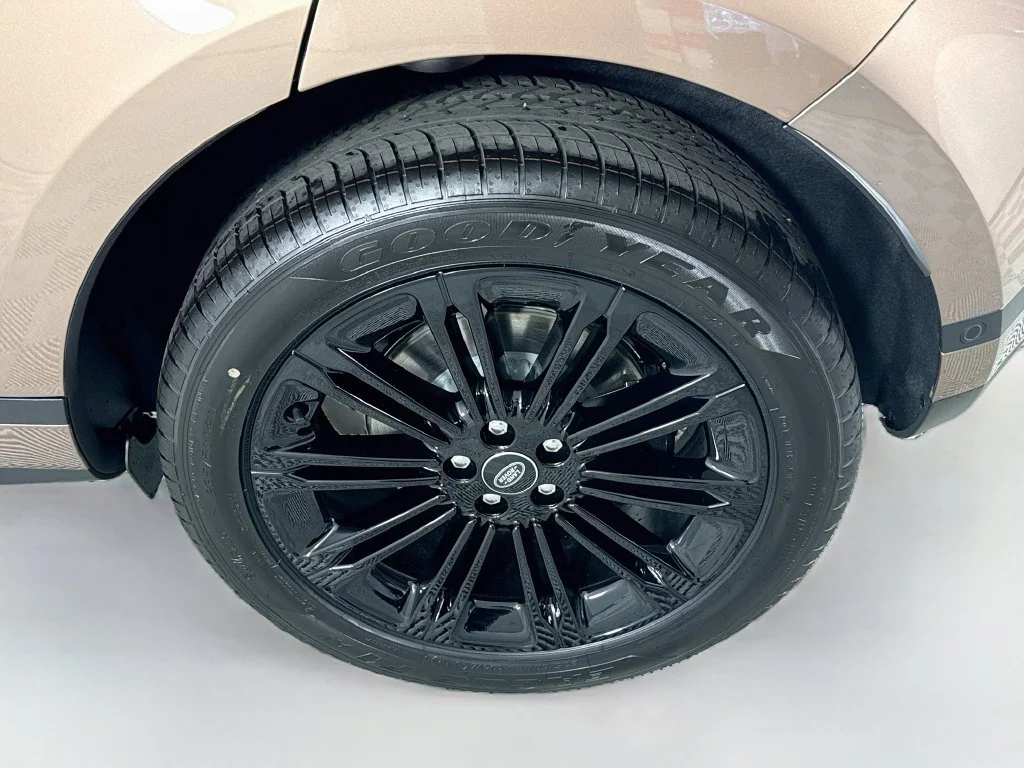 New 2026  Land Rover S image 30