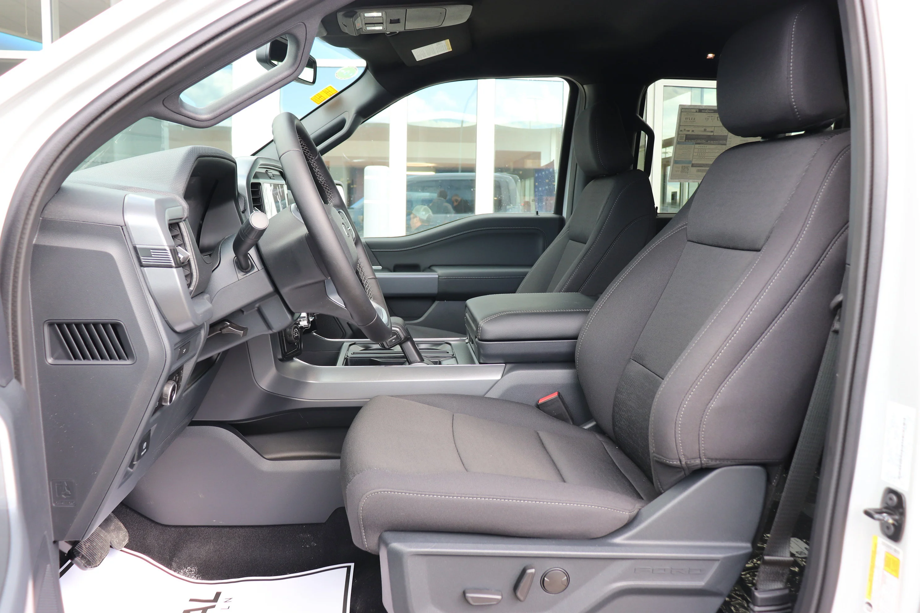 New 2026 AVALANCHE Ford XLT image 6