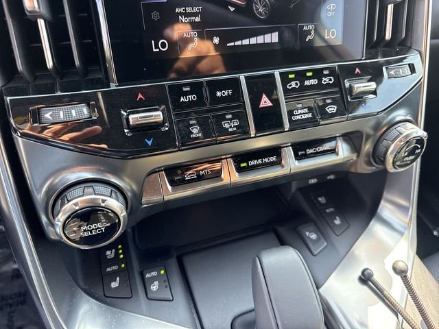 Certified Used 2025 White Lexus 700h Luxury image 19