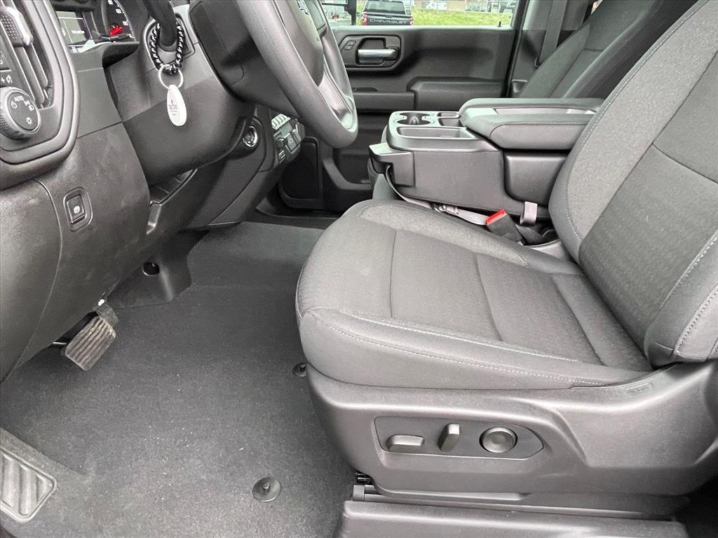 2026 Chevrolet Silverado 2500 HD Custom - Photo 22