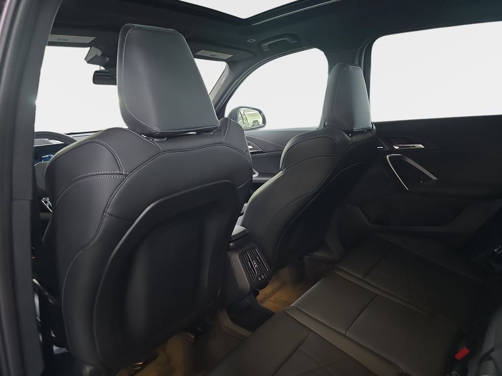 New 2026 Black Sapphire Metallic BMW xDrive28i image 11