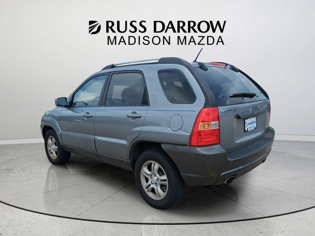 Used 2005  Kia  image 3