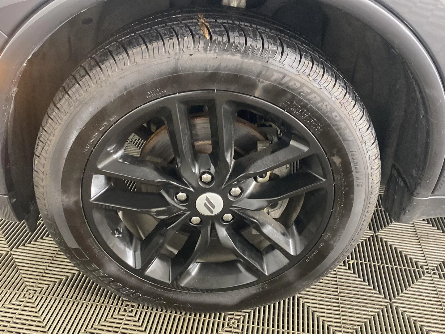 Used 2025 Vapour Grey Dodge R/T image 28