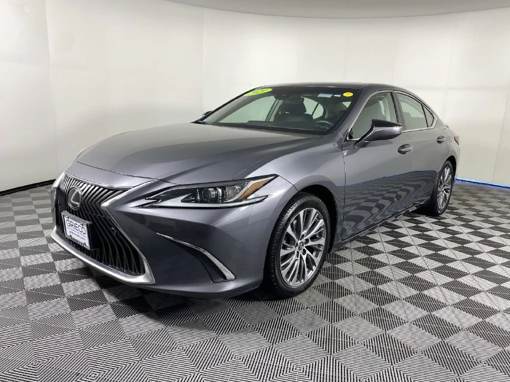 Used 2021 Gray Pearl Lexus 350 image 4