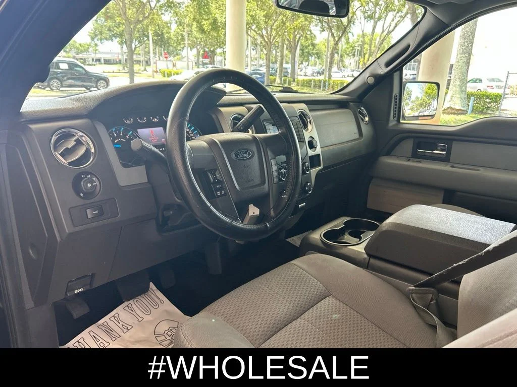 Used 2013 Black Ford XLT image 8