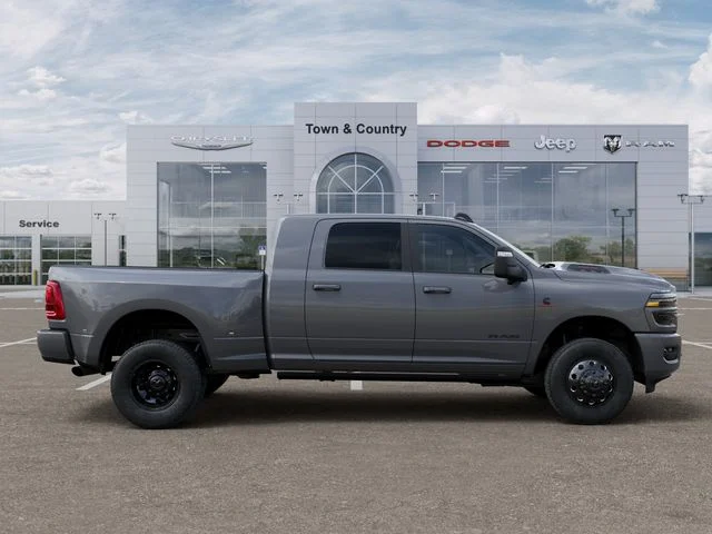 New 2026 Ceramic Gray Clear-Coat Exterior Paint RAM Laramie image 21