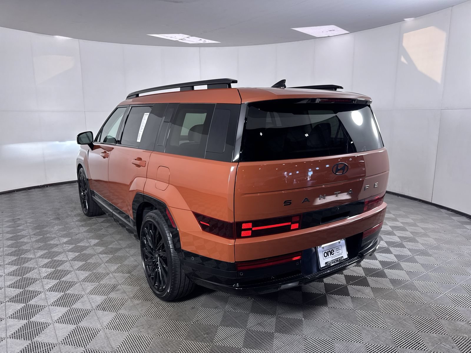 Used 2024 Terracotta Orange Hyundai Calligraphy image 25