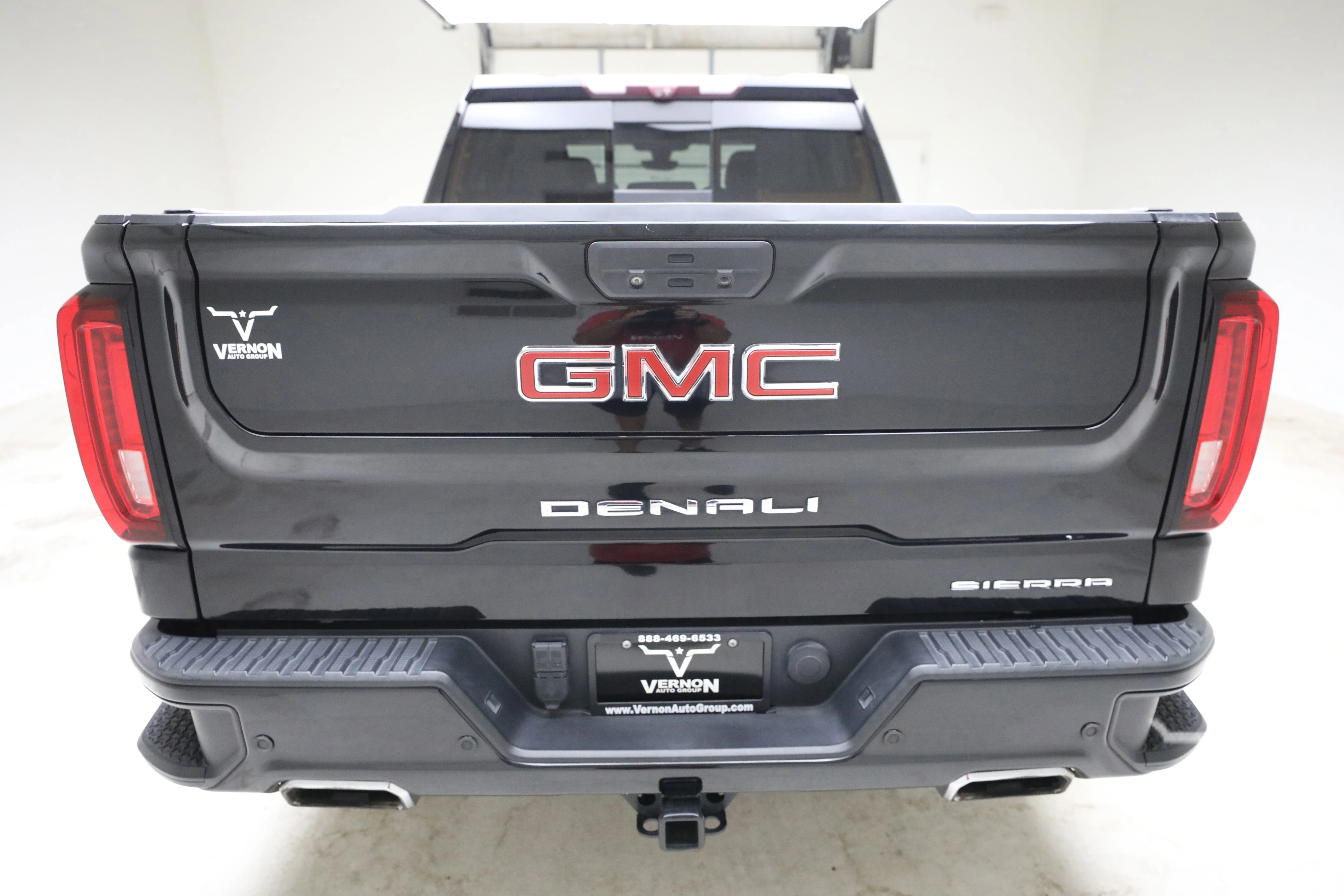 Pre-Owned 2023 GMC Sierra 1500 SLT Texas Edition Crew Cab 4x4 X31