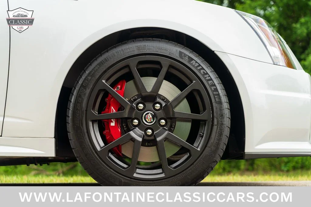Used 2015 White Cadillac Base image 40