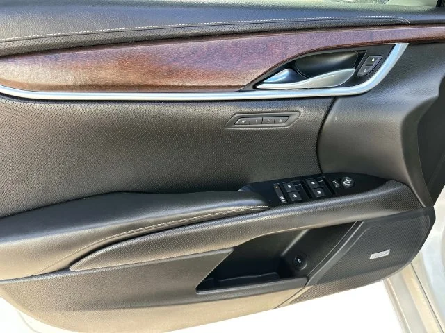 Used 2019 White Cadillac Luxury image 17