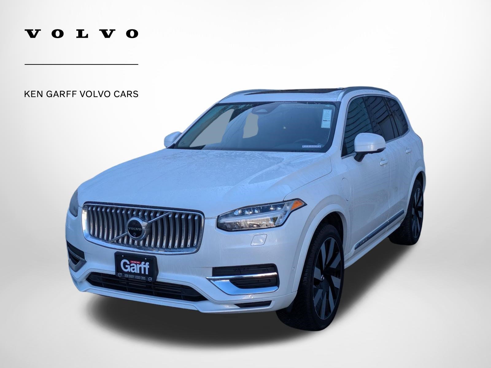 Certified Used 2024 Crystal White Volvo Plus Bright Theme image 8