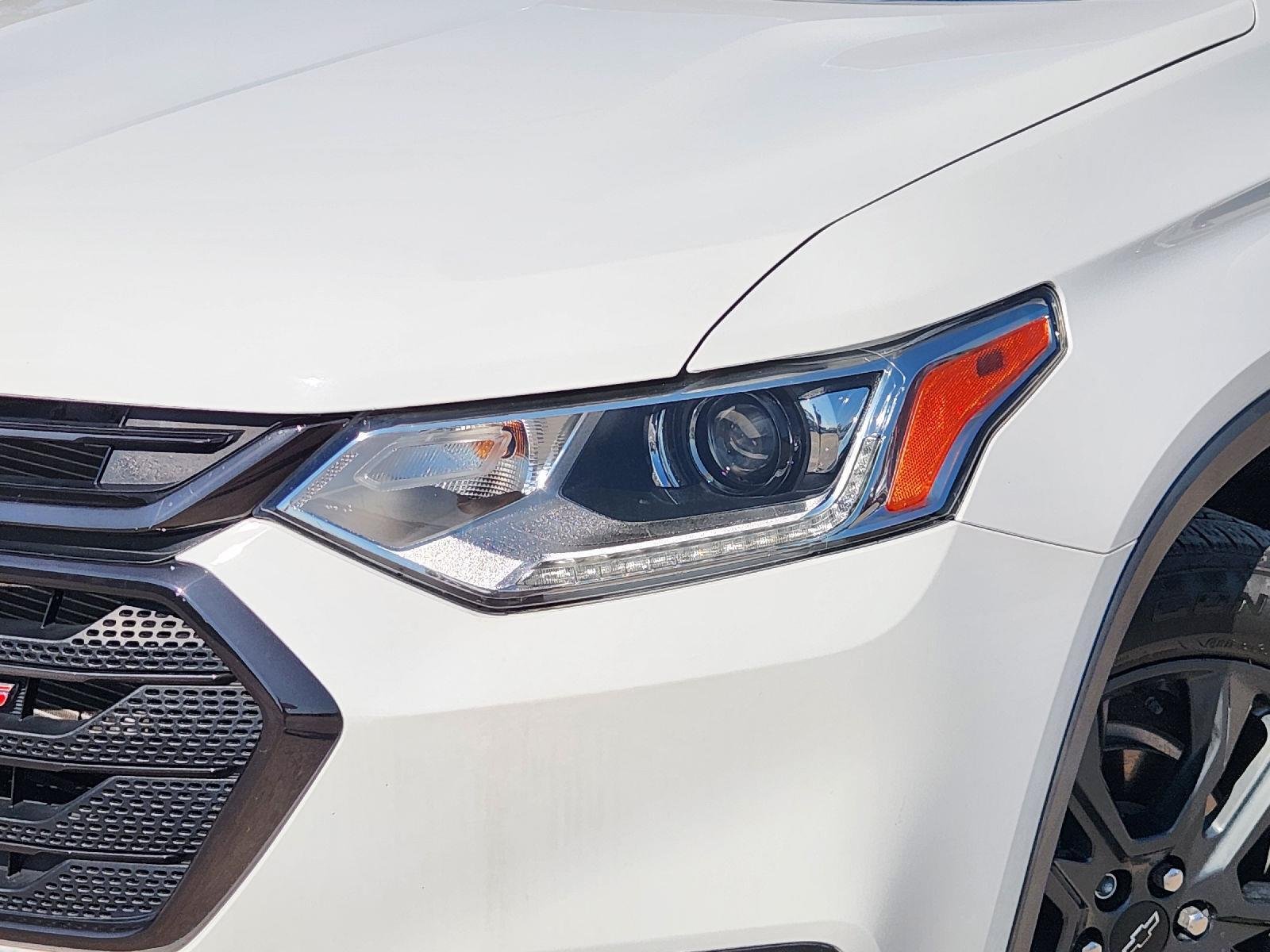 Used 2021 SUMMIT WHITE Chevrolet RS image 9