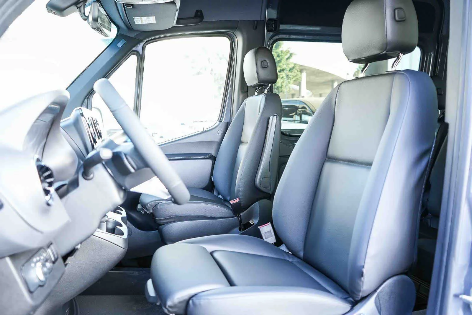 New 2026 Graphite Gray Mercedes-Benz Crew 144WB High Roof AWD 2.0L I4 Diesel Turbo HO image 18