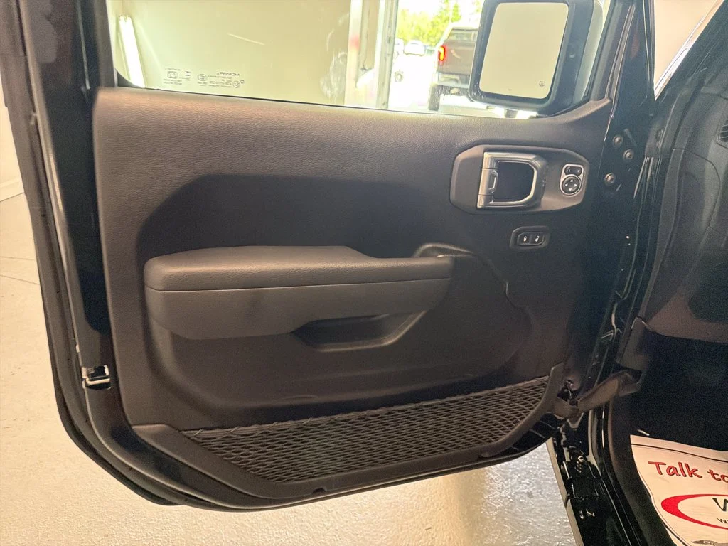 New 2027 Black Clear-Coat Paint Jeep Sport image 11