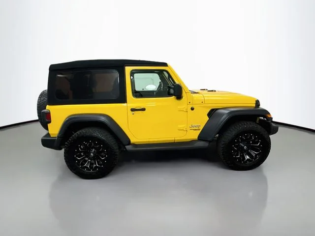 Used 2019 Yellow Jeep Sport S image 8