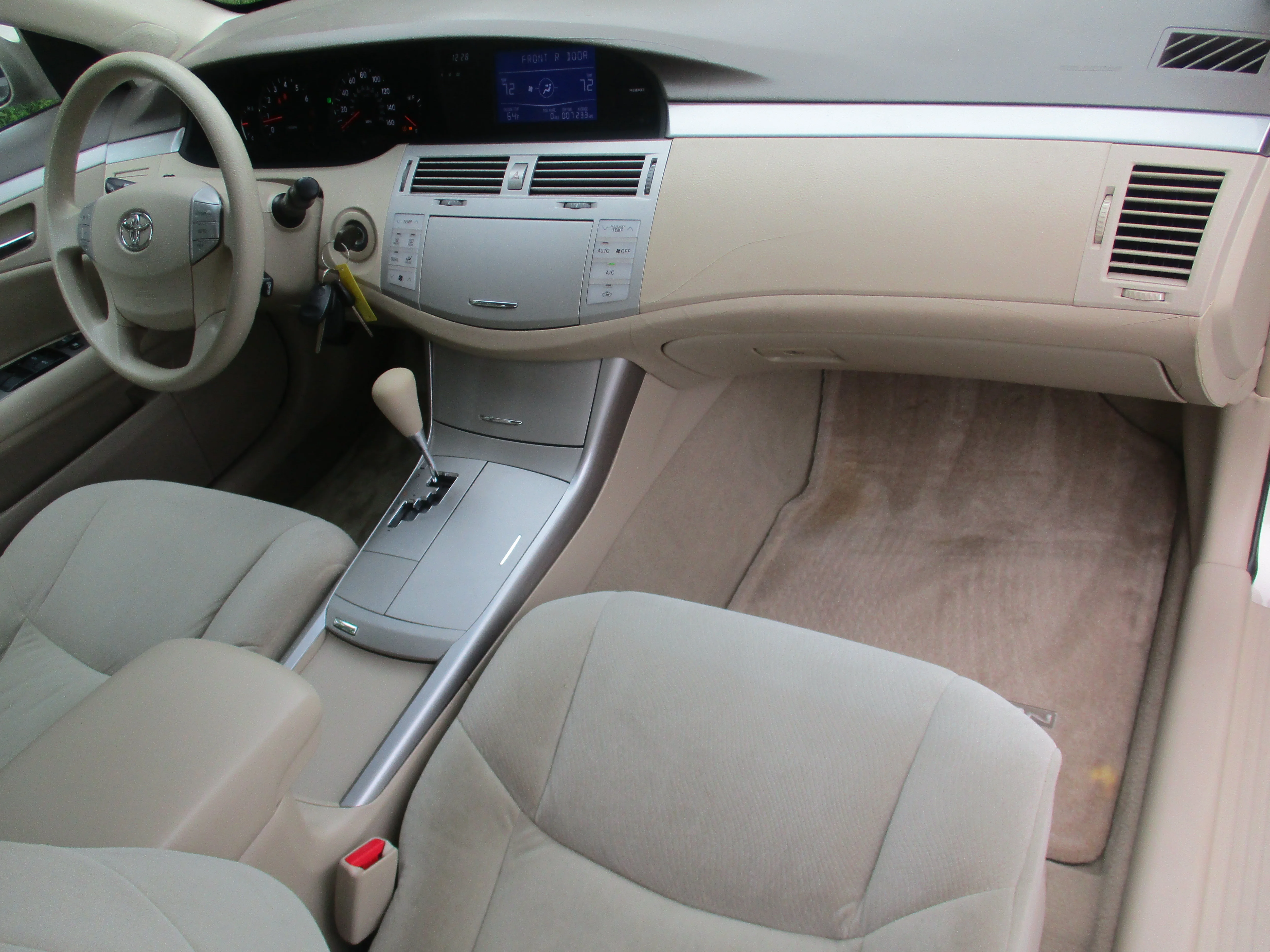 Used 2007 Beige Toyota  image 35