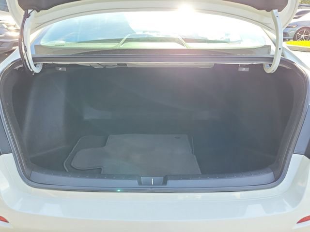 Used 2024  Honda Base image 9