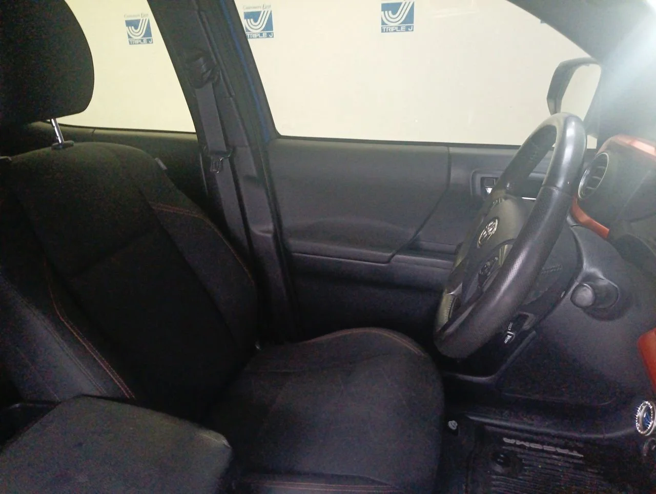 Used 2016 Inferno Toyota SR5 image 19