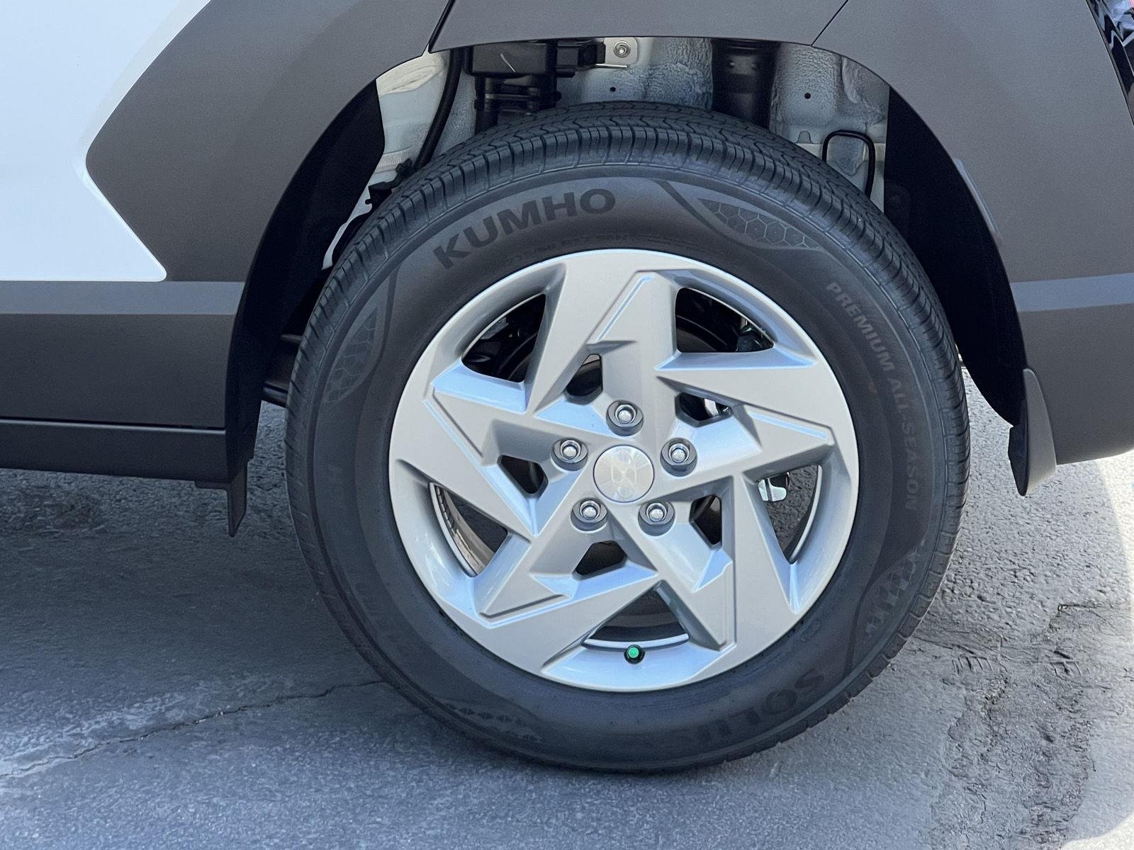 2026 Hyundai Kona SE - Photo 14