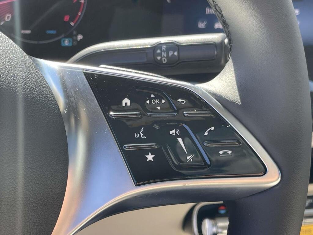 New 2026 Mountain Grey Metallic Mercedes-Benz GLA 250 image 29