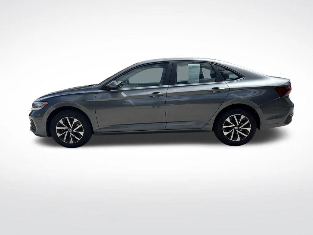 Used 2024 Gray Volkswagen 1.5T S image 8