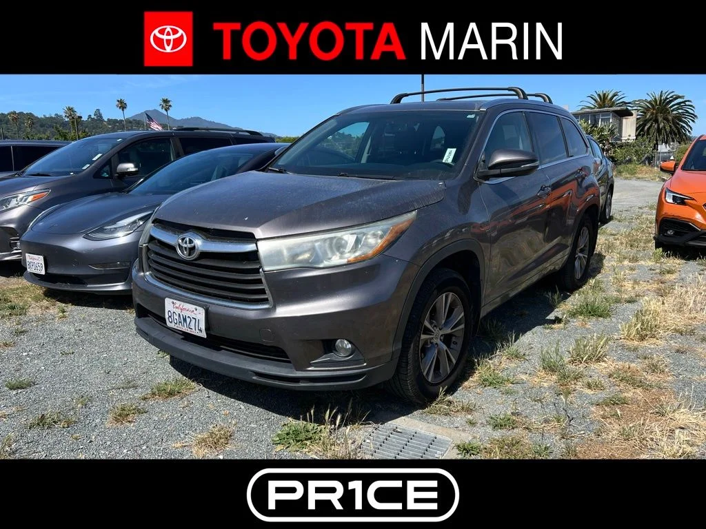Used 2015 Gray Toyota XLE V6 image 1