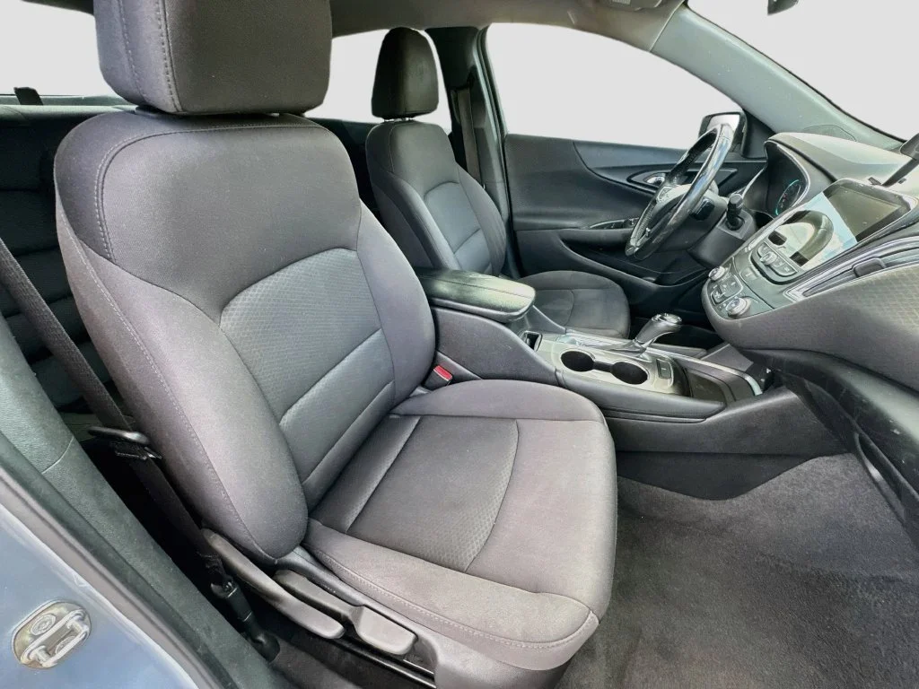 Used 2017 Blue Chevrolet LT image 31