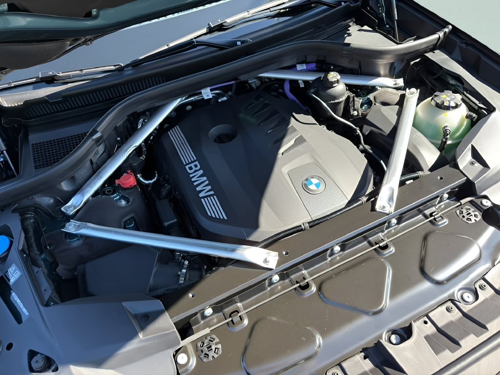 New 2027 Blue Ridge Mountain Metallic BMW xDrive40i image 24