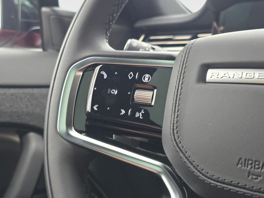 New 2026 Firenze Red LAND ROVER SE image 17
