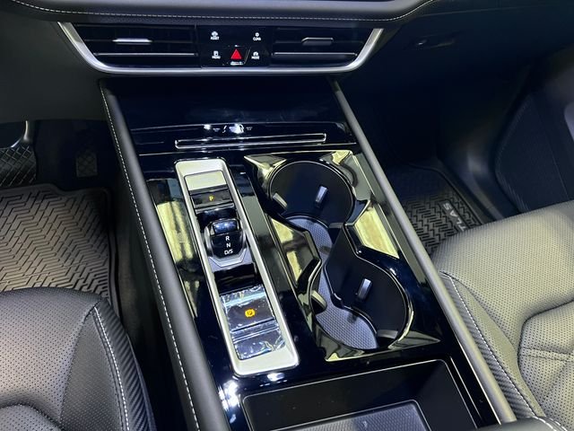 New 2026 White Volkswagen SE w/Technology image 20
