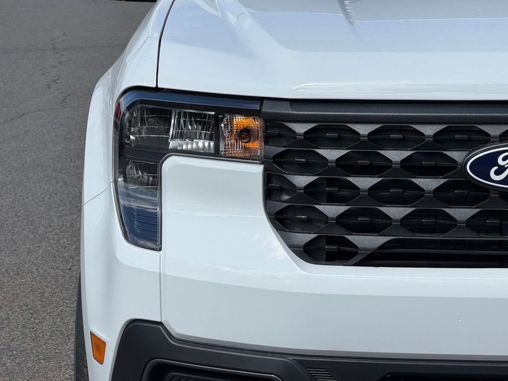 New 2026 Oxford White Ford XLT image 2