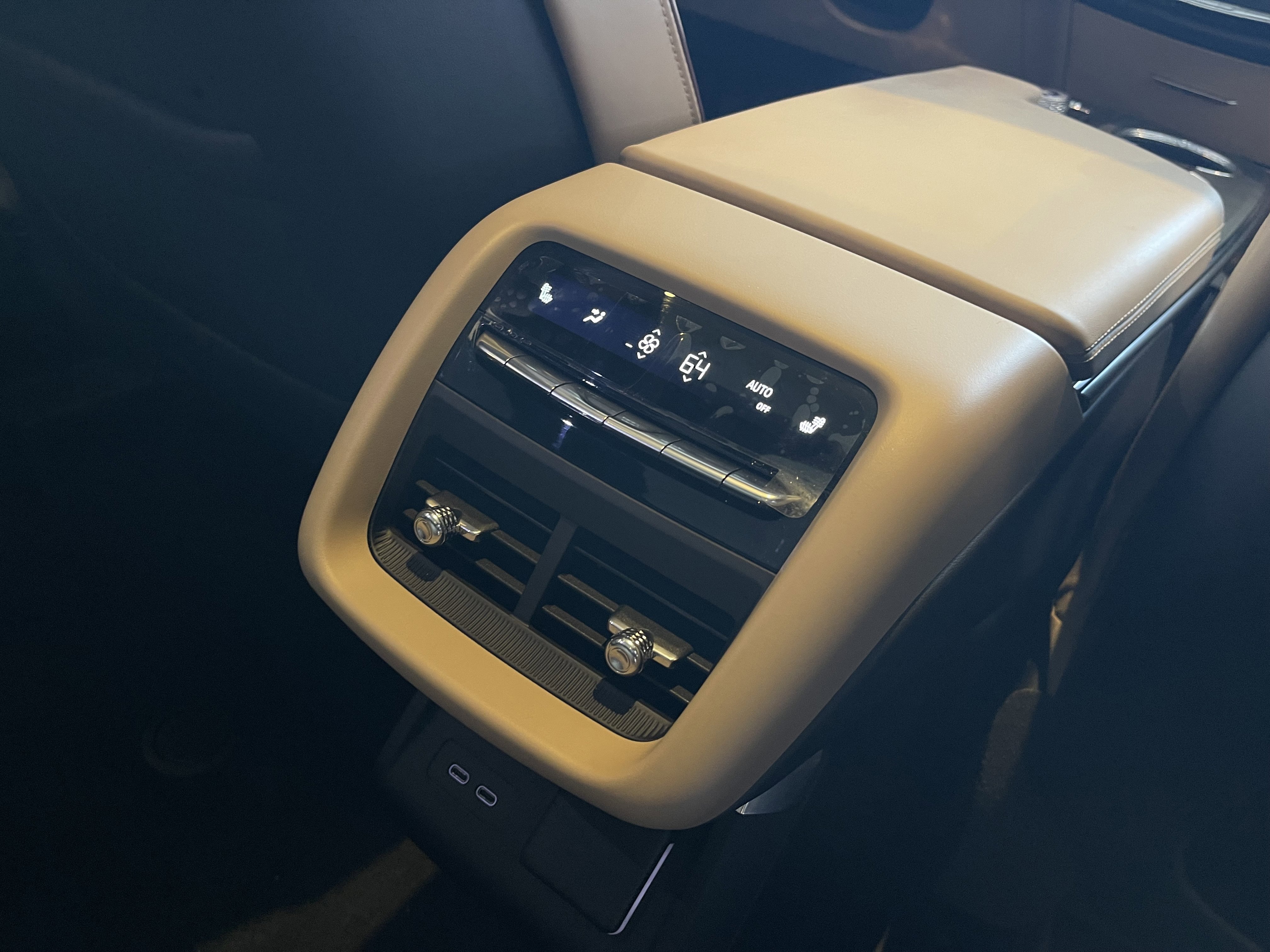 Certified Used 2024 Crystal White Tricoat Cadillac Sport 3 image 26