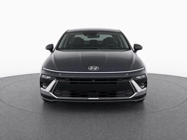 Used 2025 Gray Hyundai Limited image 10