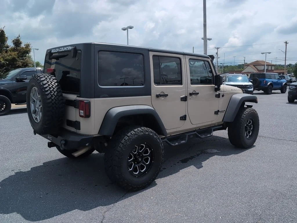 Used 2016 Beige Jeep Unlimited Rubicon image 5