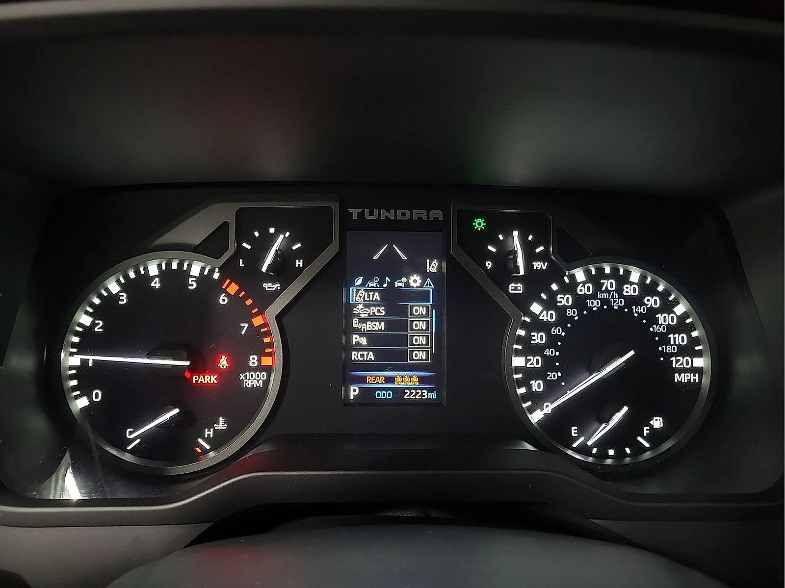 Used 2024 METALLIC GRAY Toyota SR5 image 19